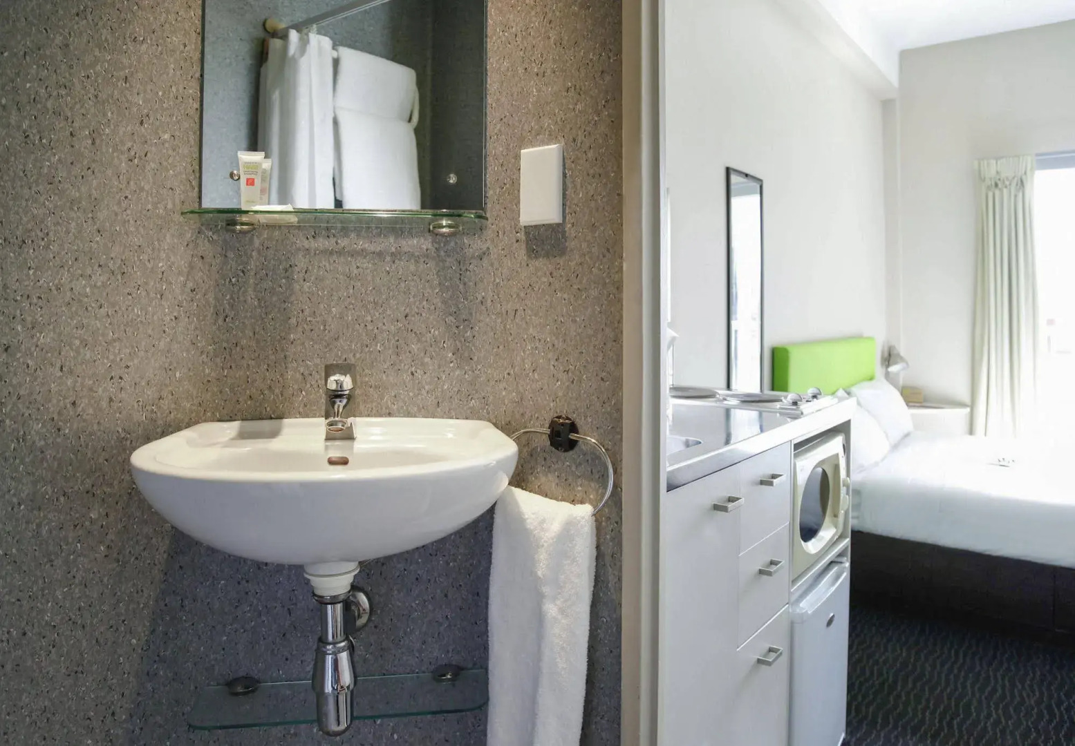 Photo - ibis budget Auckland Central