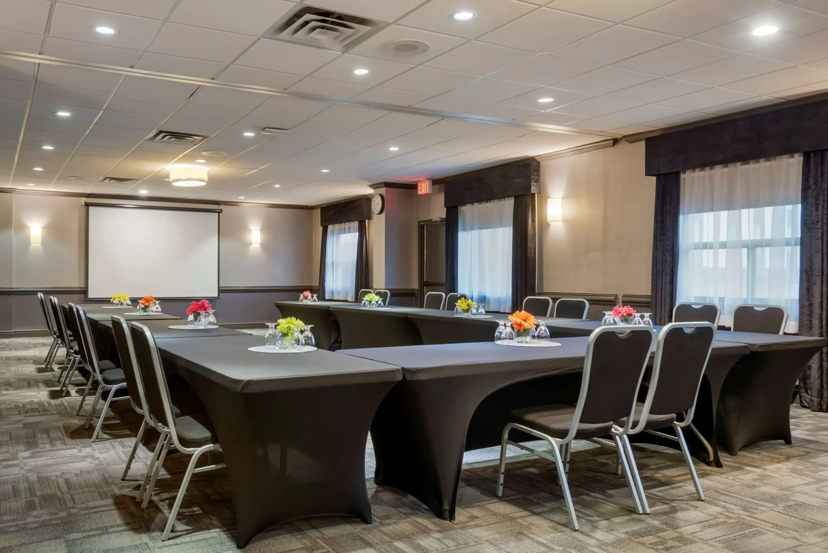 Photo - Coast Calgary University Area Hotel by APA