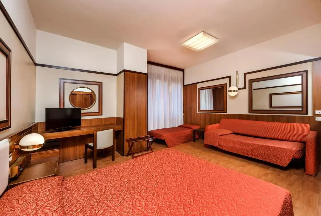 Photo - Grand Hotel Elite