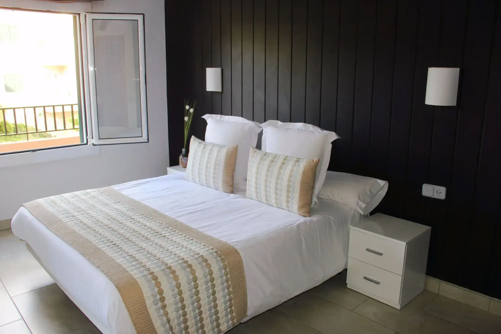 Foto - Apartamentos Royal Life