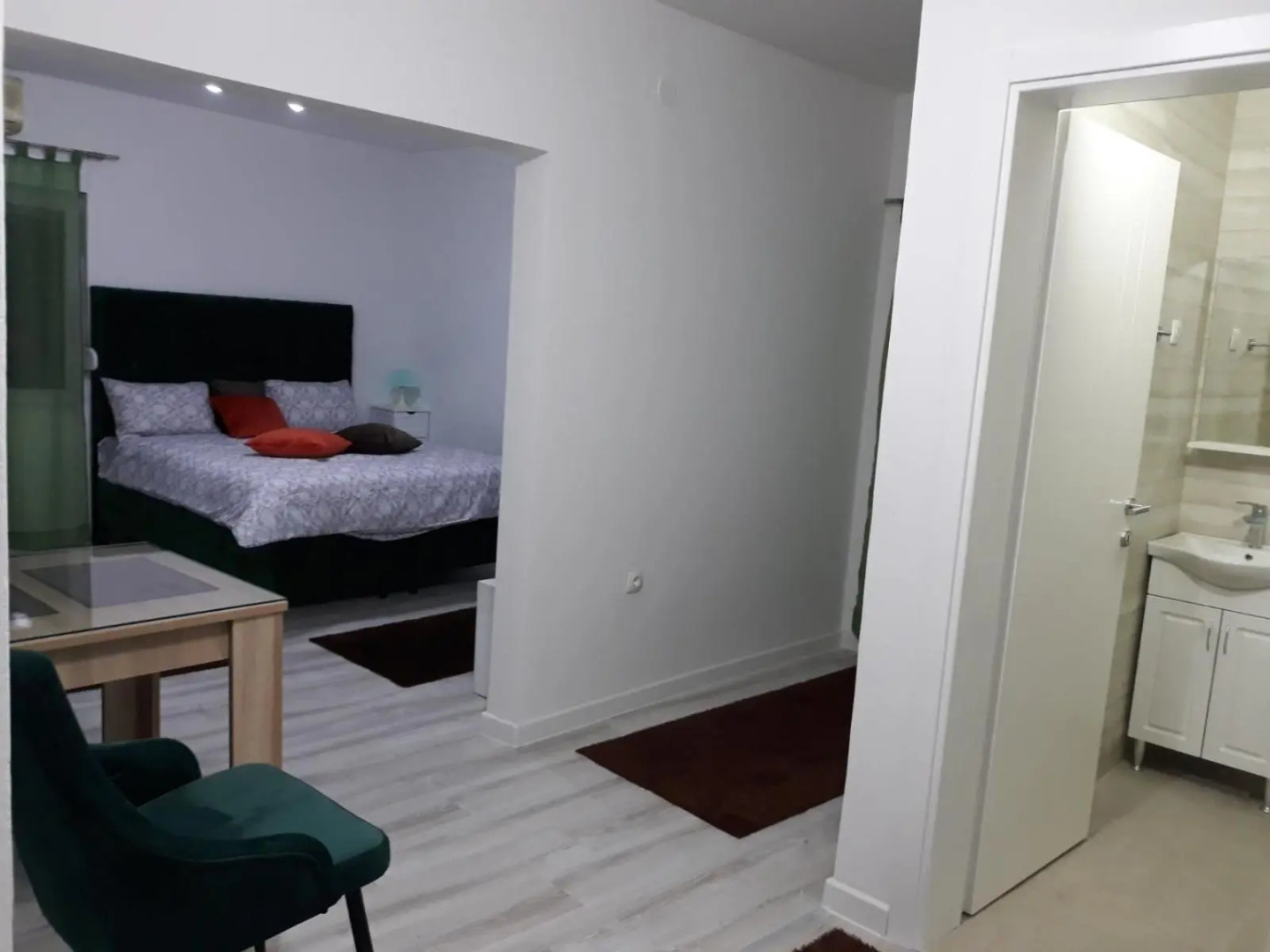 Apartman NENA 102
