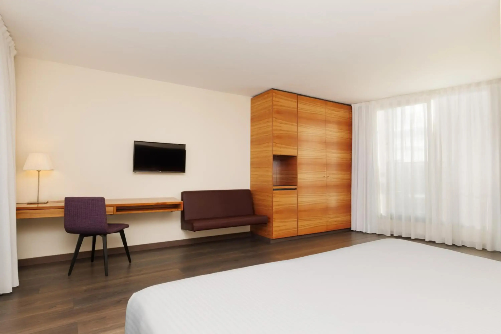 Photo - Eurostars Embassy