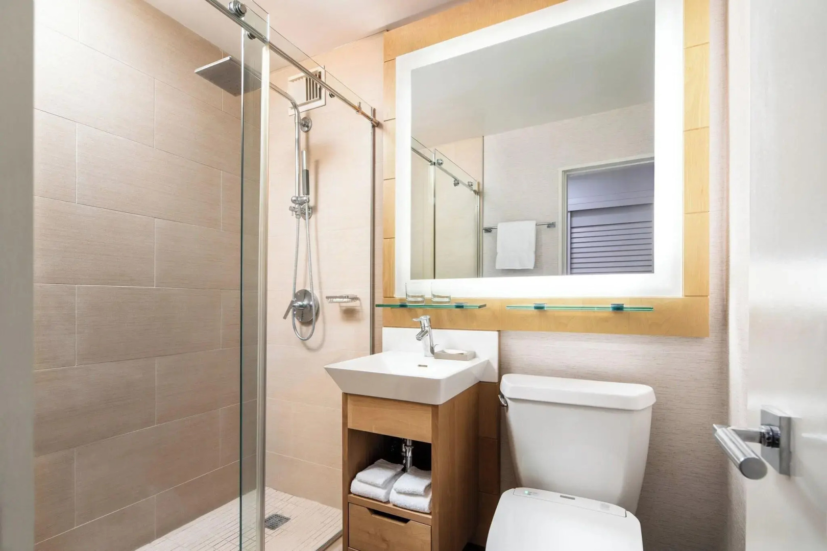 Photo - Moana Surfrider, A Westin Resort & Spa, Waikiki Beach