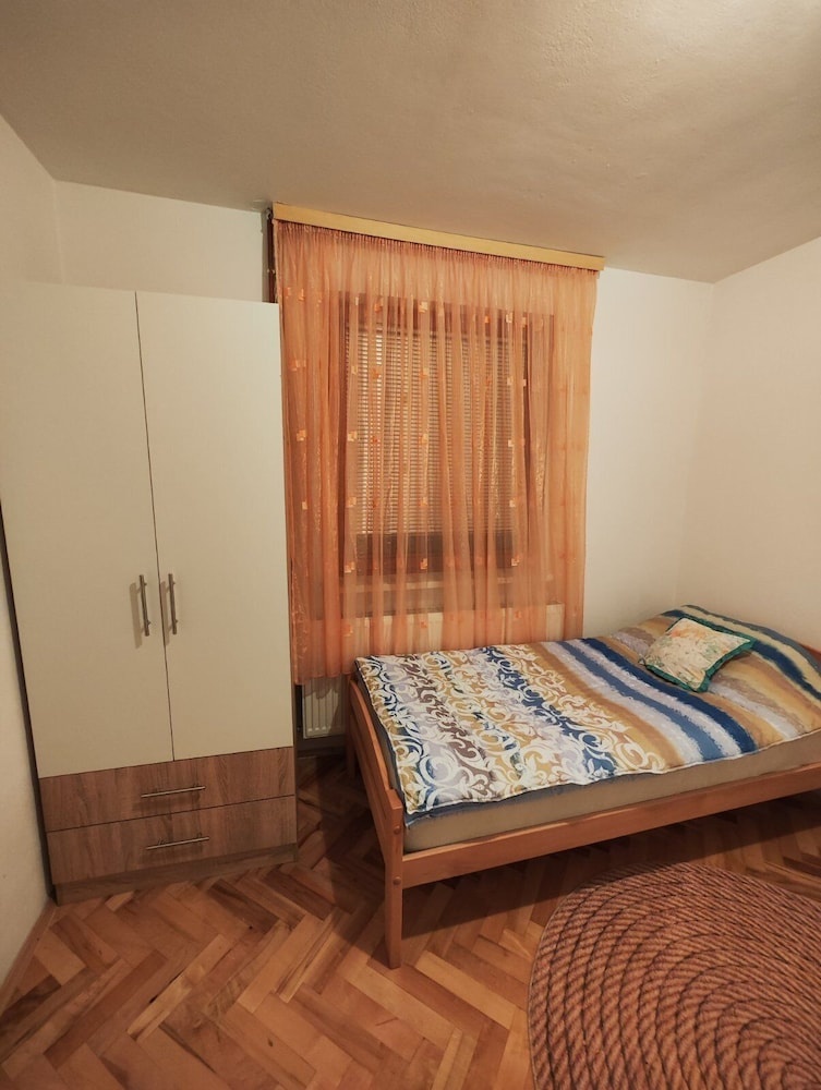 Vila Domm in Rakovica