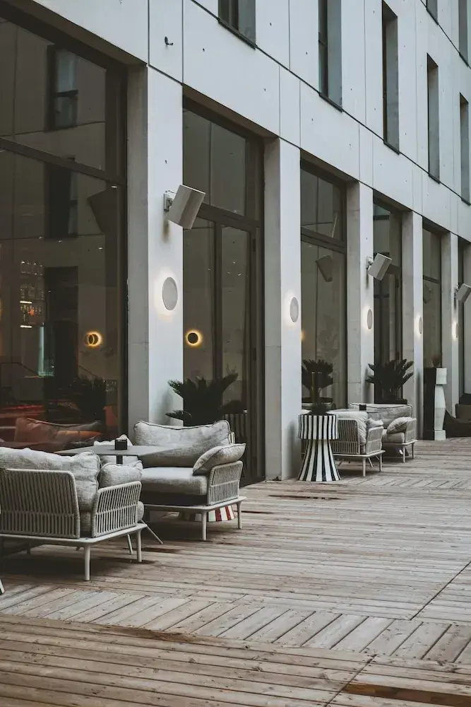 Photo - The Ruck Hotel