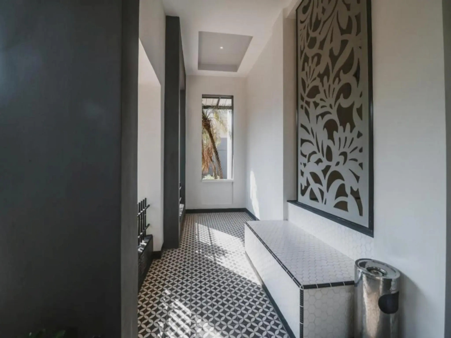 Photo - RedDoorz Plus near Mall Slipi Jaya
