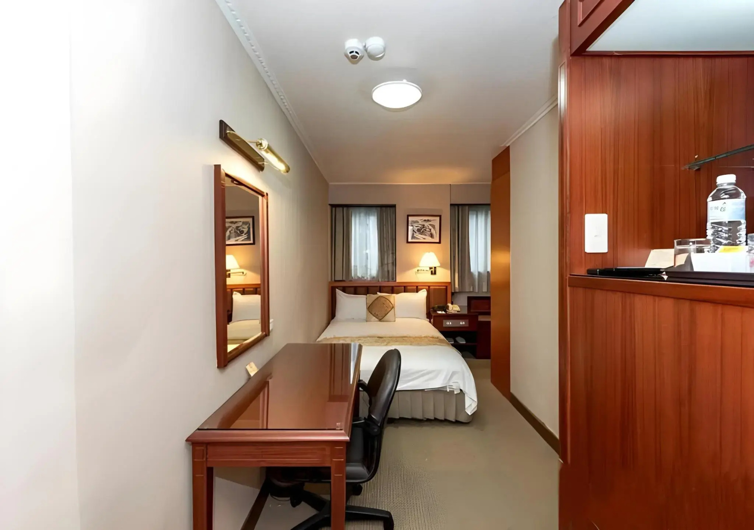 Foto - First Hotel