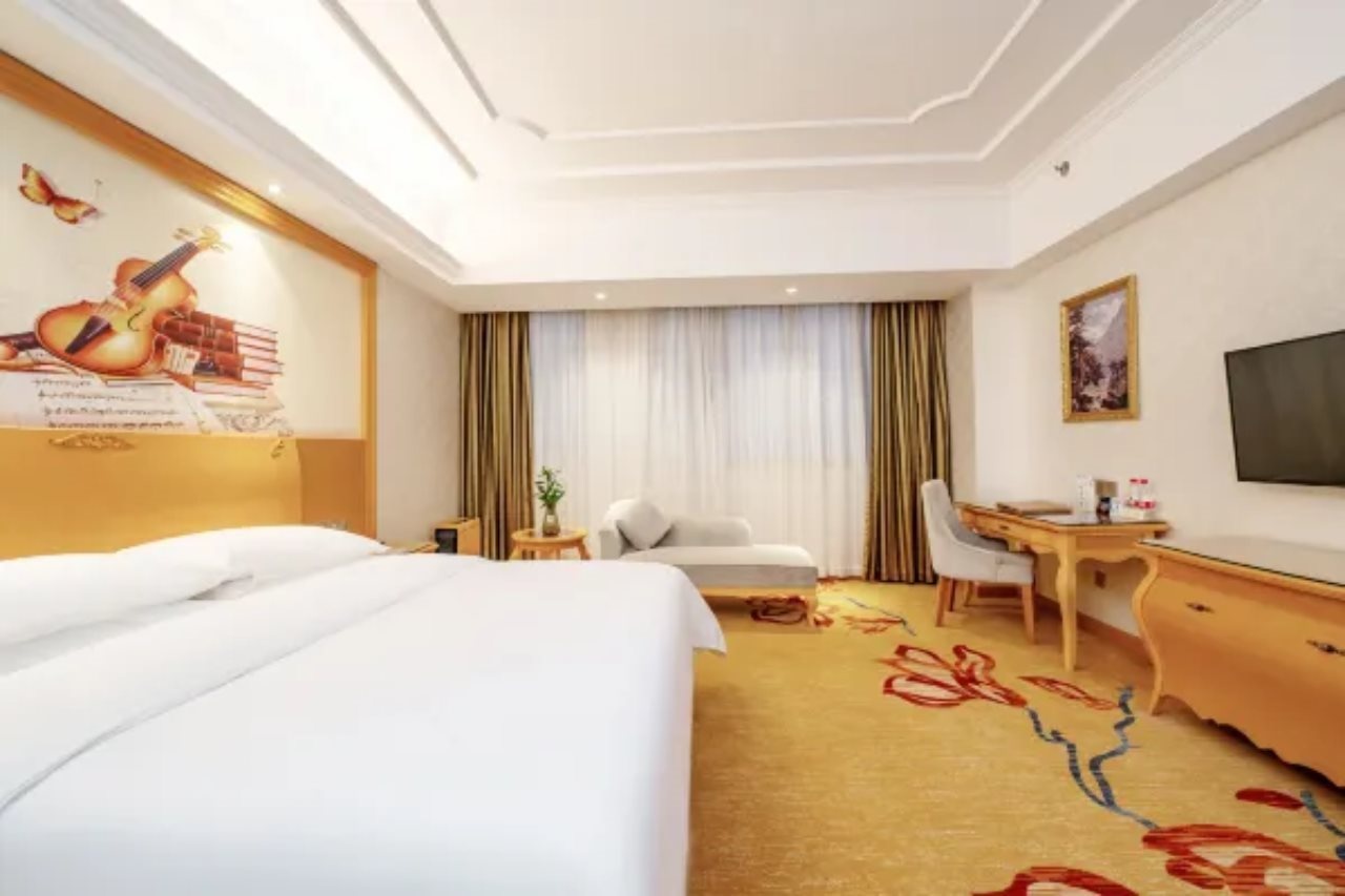 Venus International Hotel(Dongguan Songshan Lake Huawei University Store)