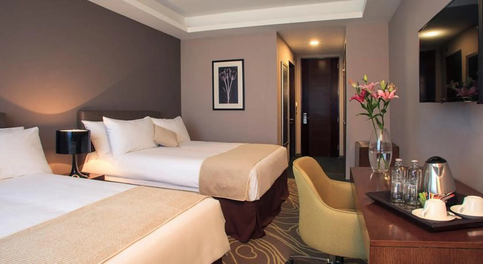 Photo - Courtyard by Marriott Santiago Airport