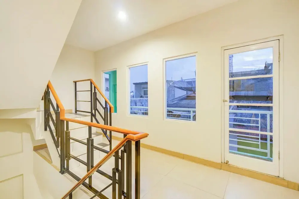 Photo - Hotel O Mangga Besar Near Mangga Besar Station Formerly Warna Warni Residence