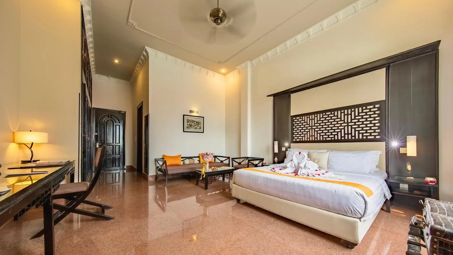 Foto - White Mansion 白色公馆