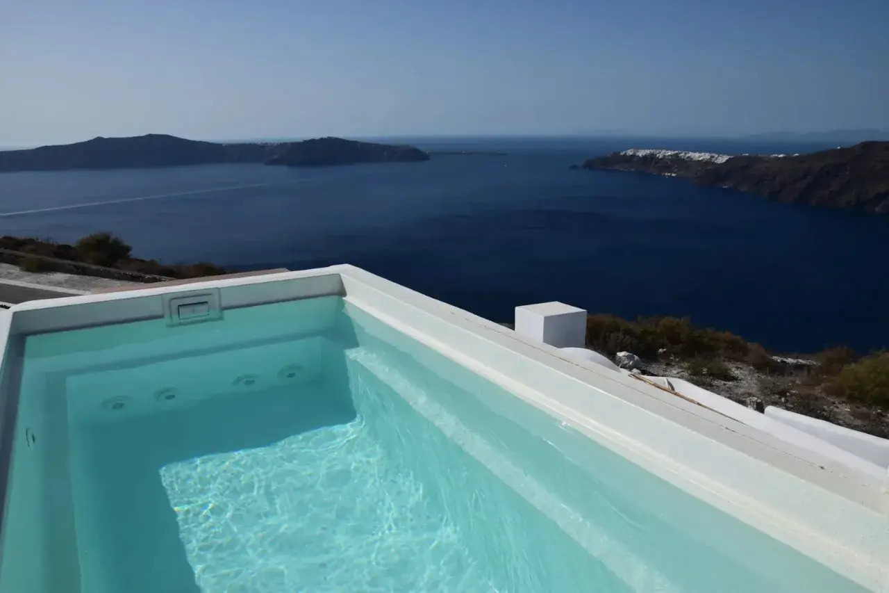 Photo - Amaze Suites