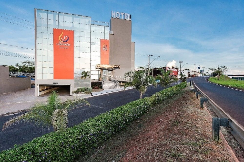 Serata Hotel