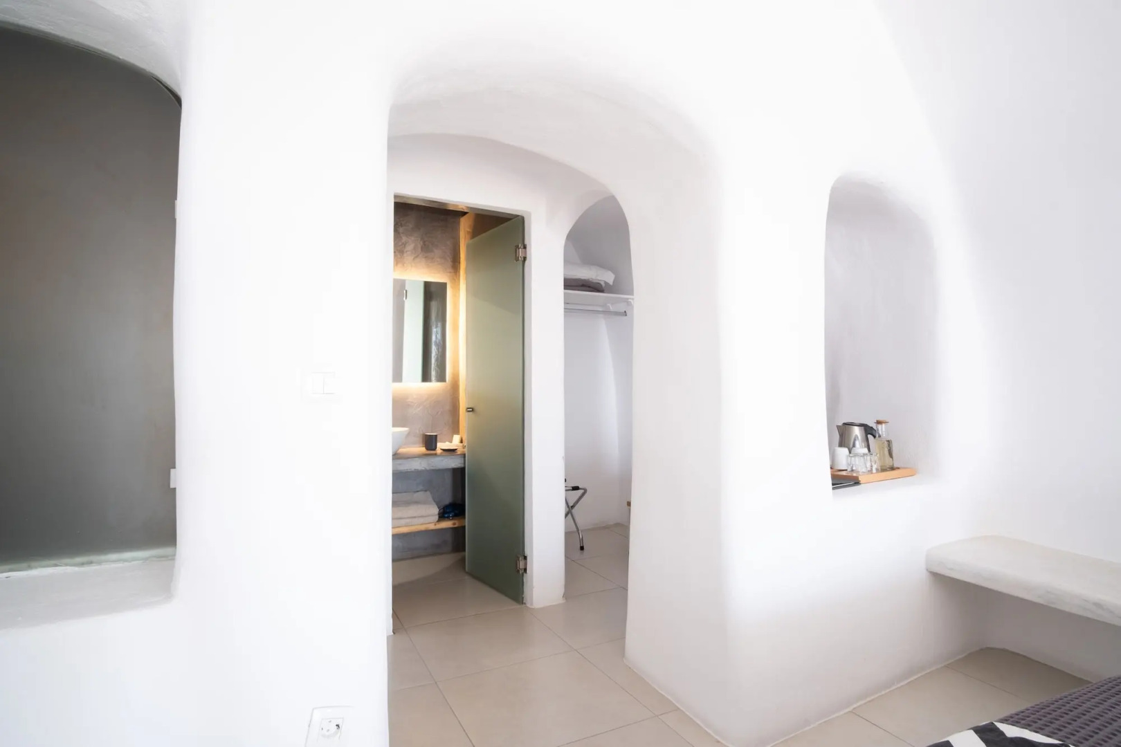 Photo - On the Cliff