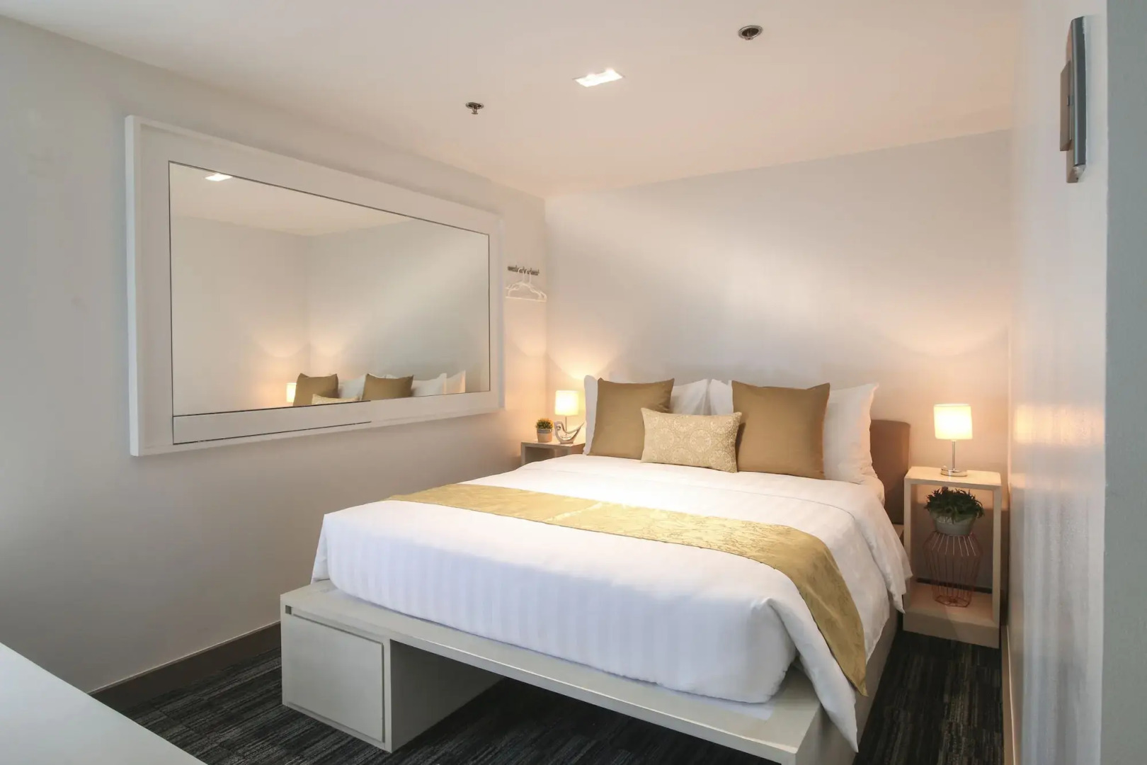 Photo - The Mini Suites Eton Tower Makati