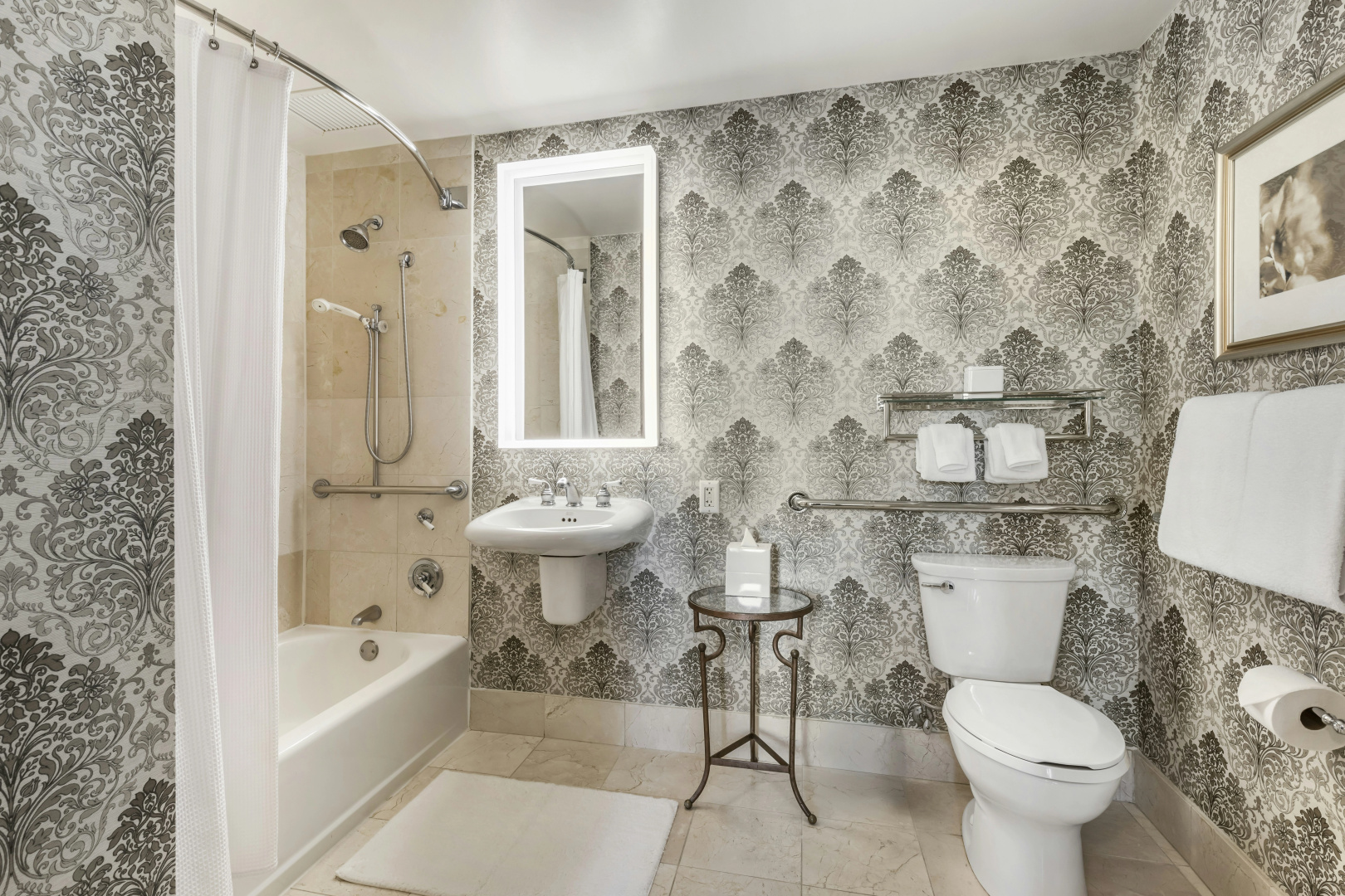 Photo - Omni Shoreham Hotel