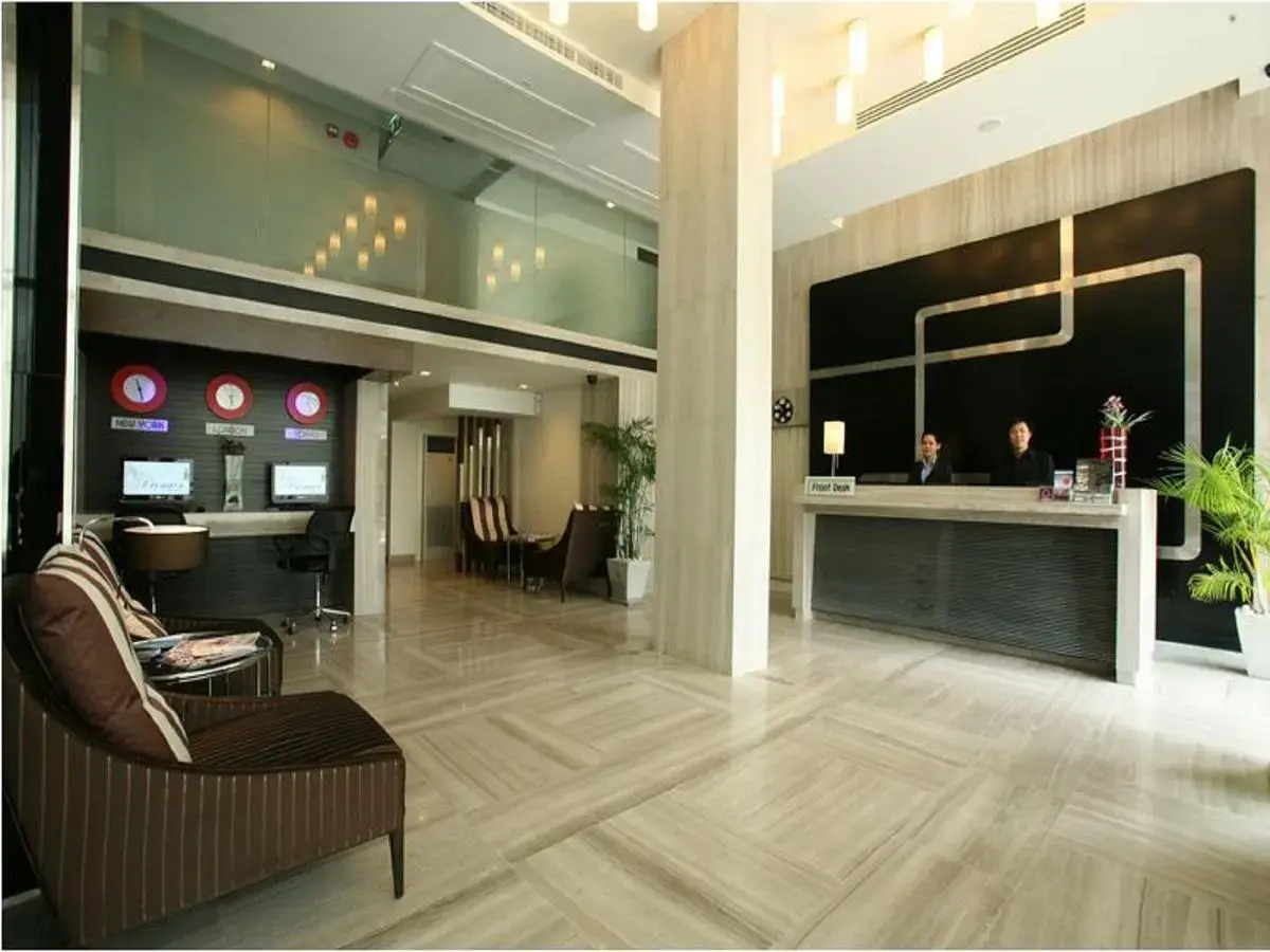 Foto - FX Hotel Metrolink Makkasan