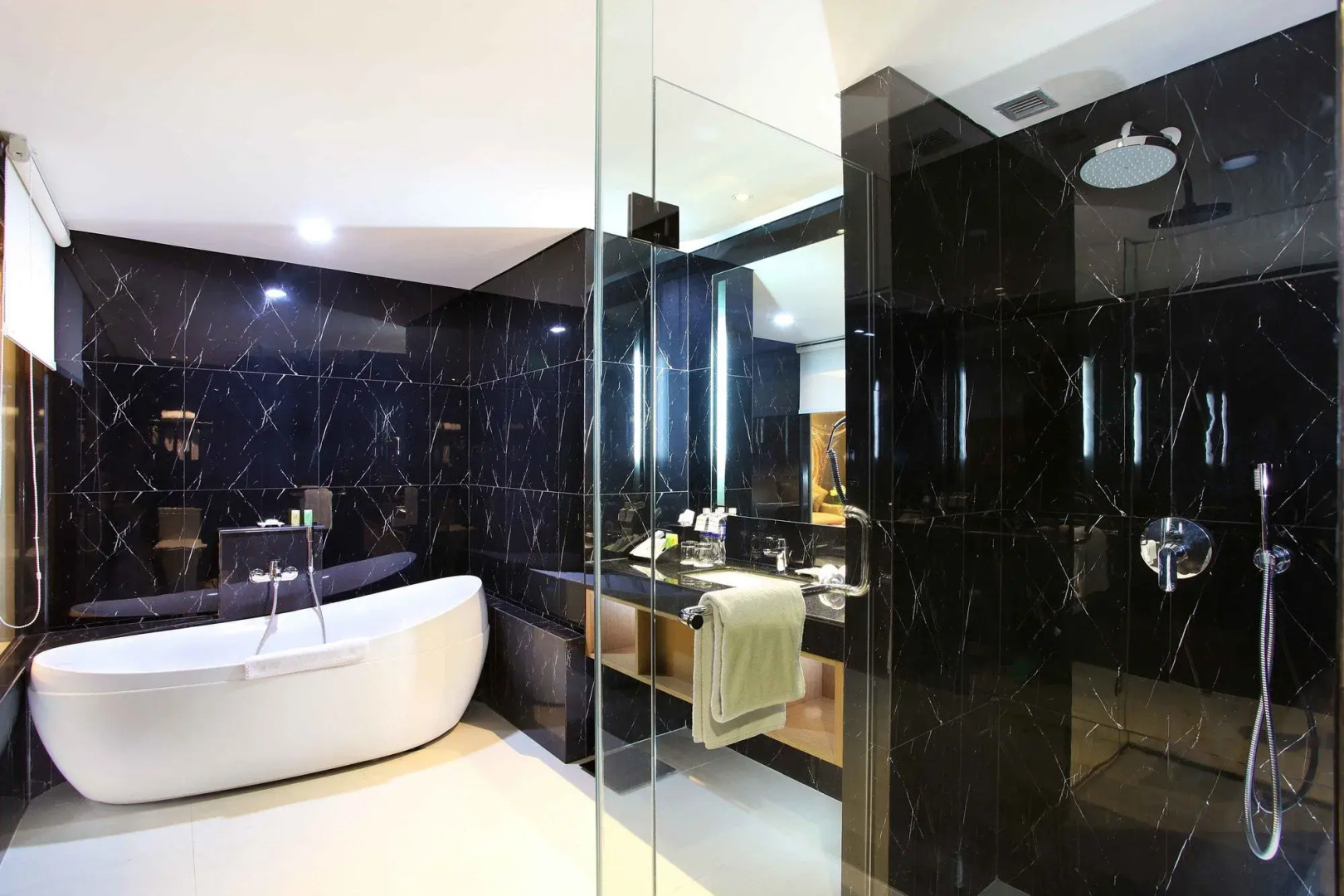 Photo - Swiss-Belhotel Airport Jakarta