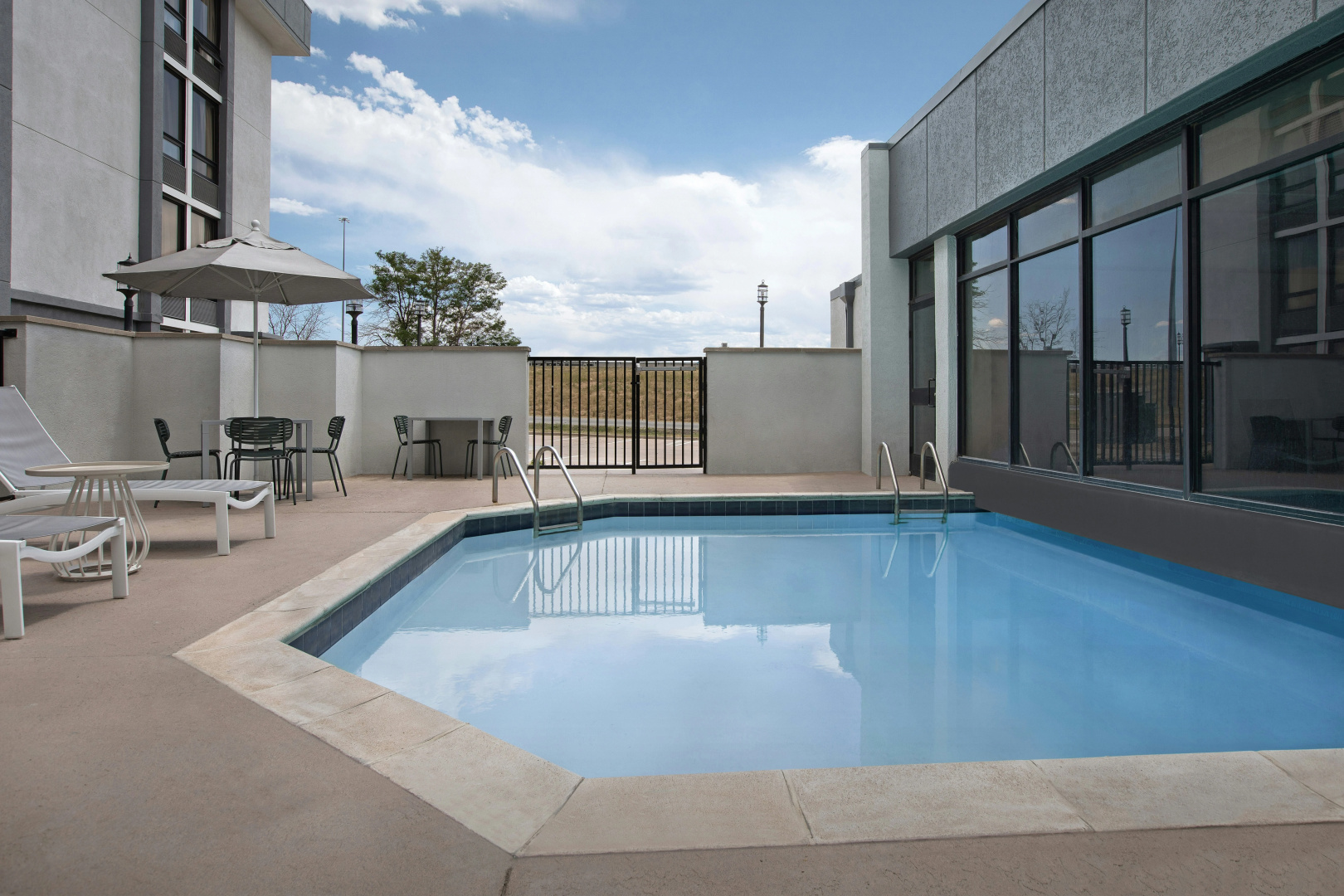 Photo - Spark by Hilton Denver East I 70