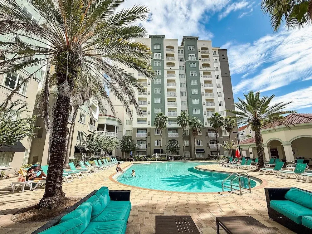 Photo - The Point Hotel & Suites