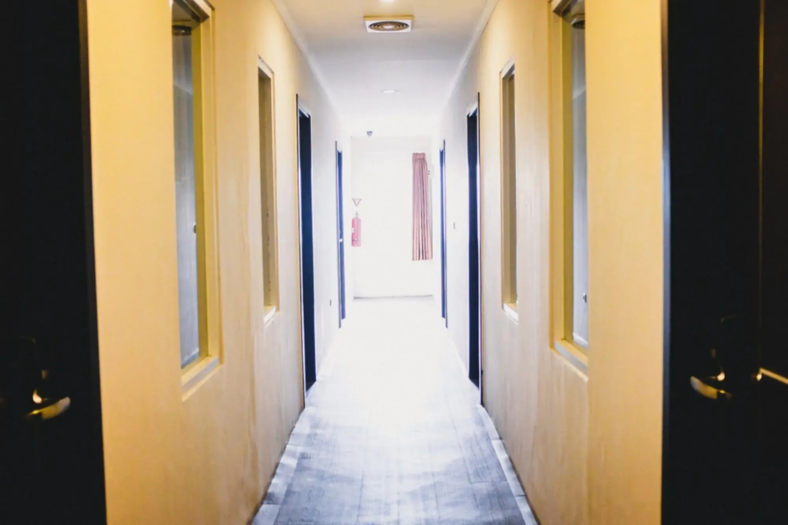 Photo - RedDoorz Plus @ Thamrin