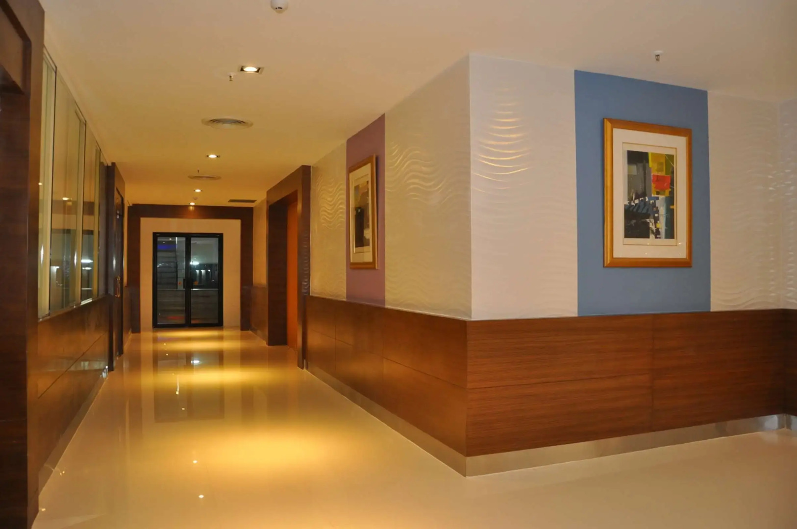 Photo - Iyarin @ Tuk Chang Hotel