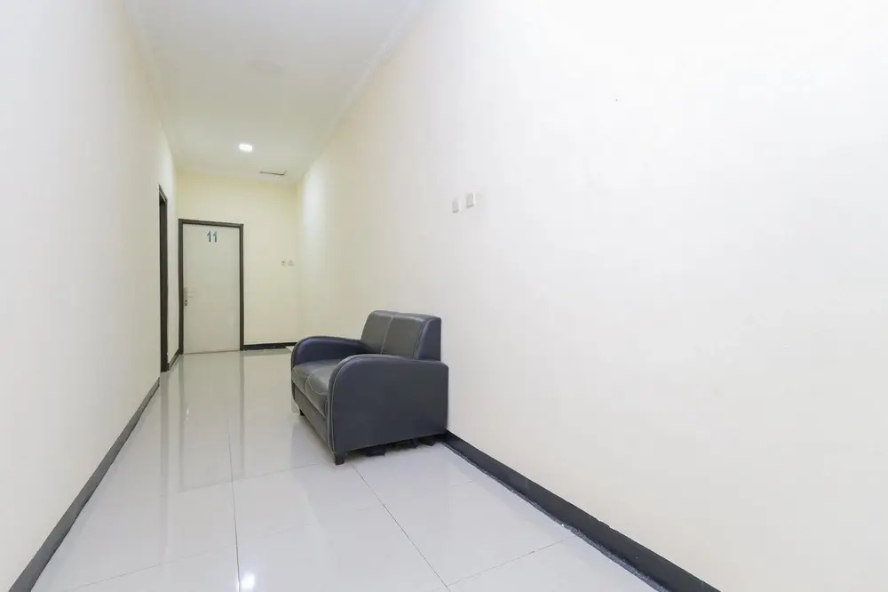 Photo - Urbanview Roemah Tebet by RedDoorz