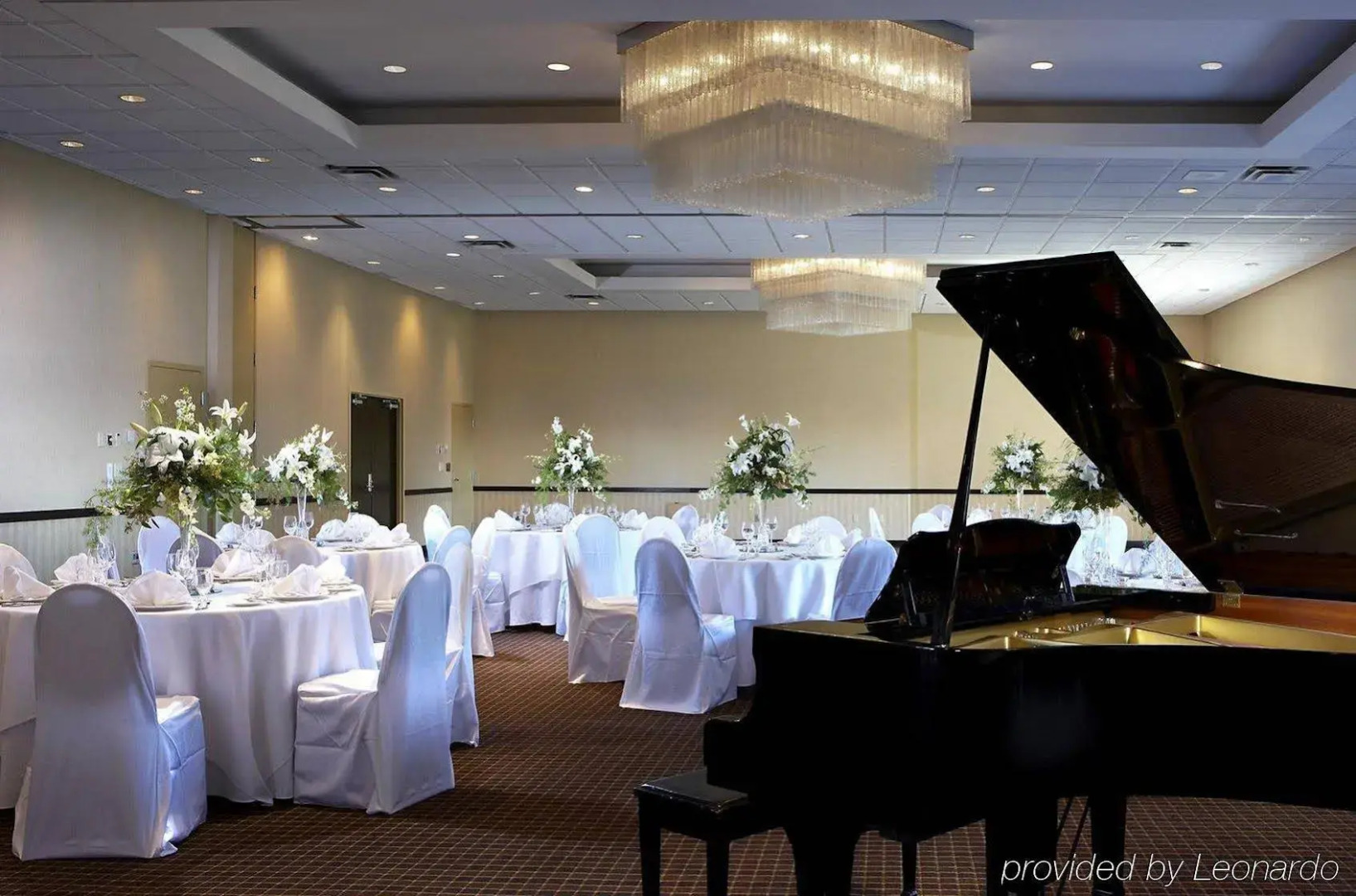 Foto - Sheraton Vancouver Guildford Hotel