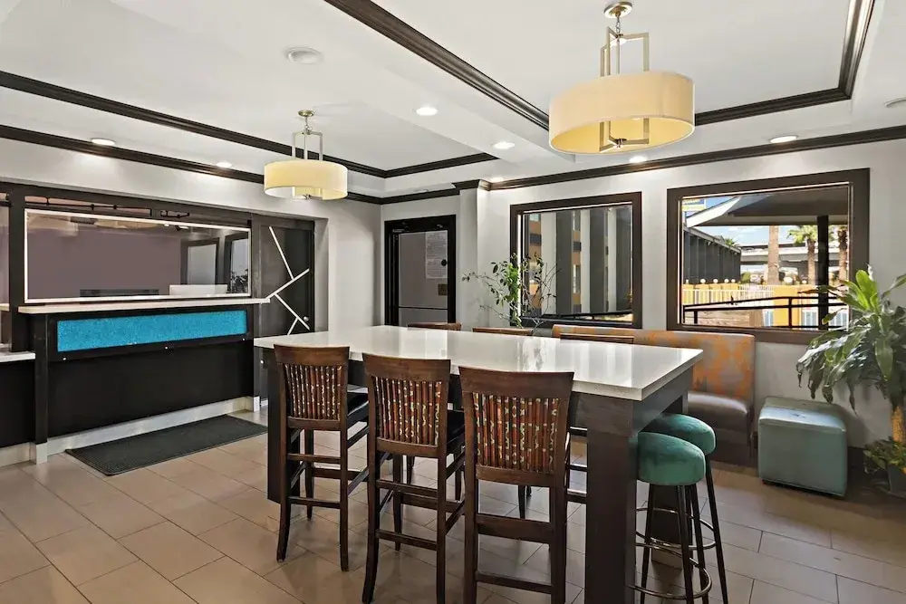 Photo - Scottish Inns Austin North
