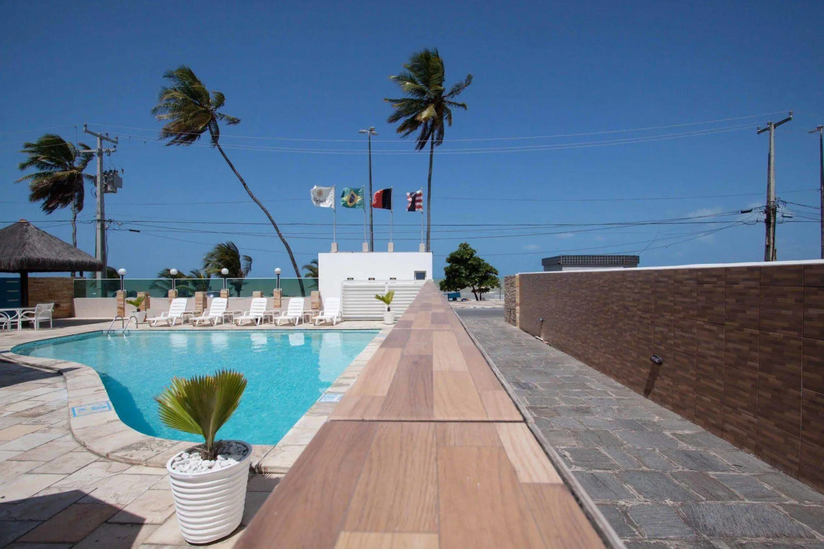 Photo - Tambau Beach Hotel