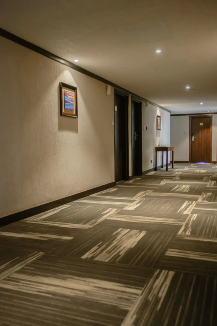 Photo - Cloud Hotel & Suites