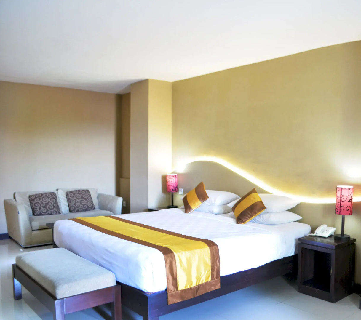 Foto - Nirmala Hotel and Convention Centre