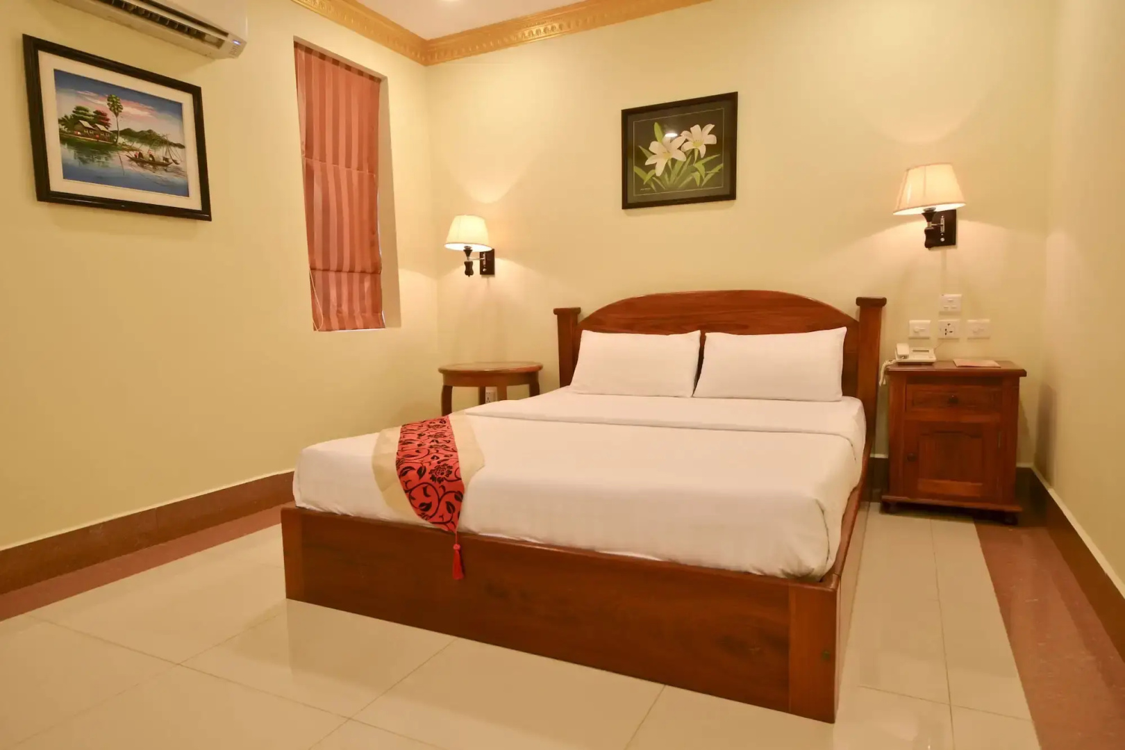 Foto - Golden House International Hotel