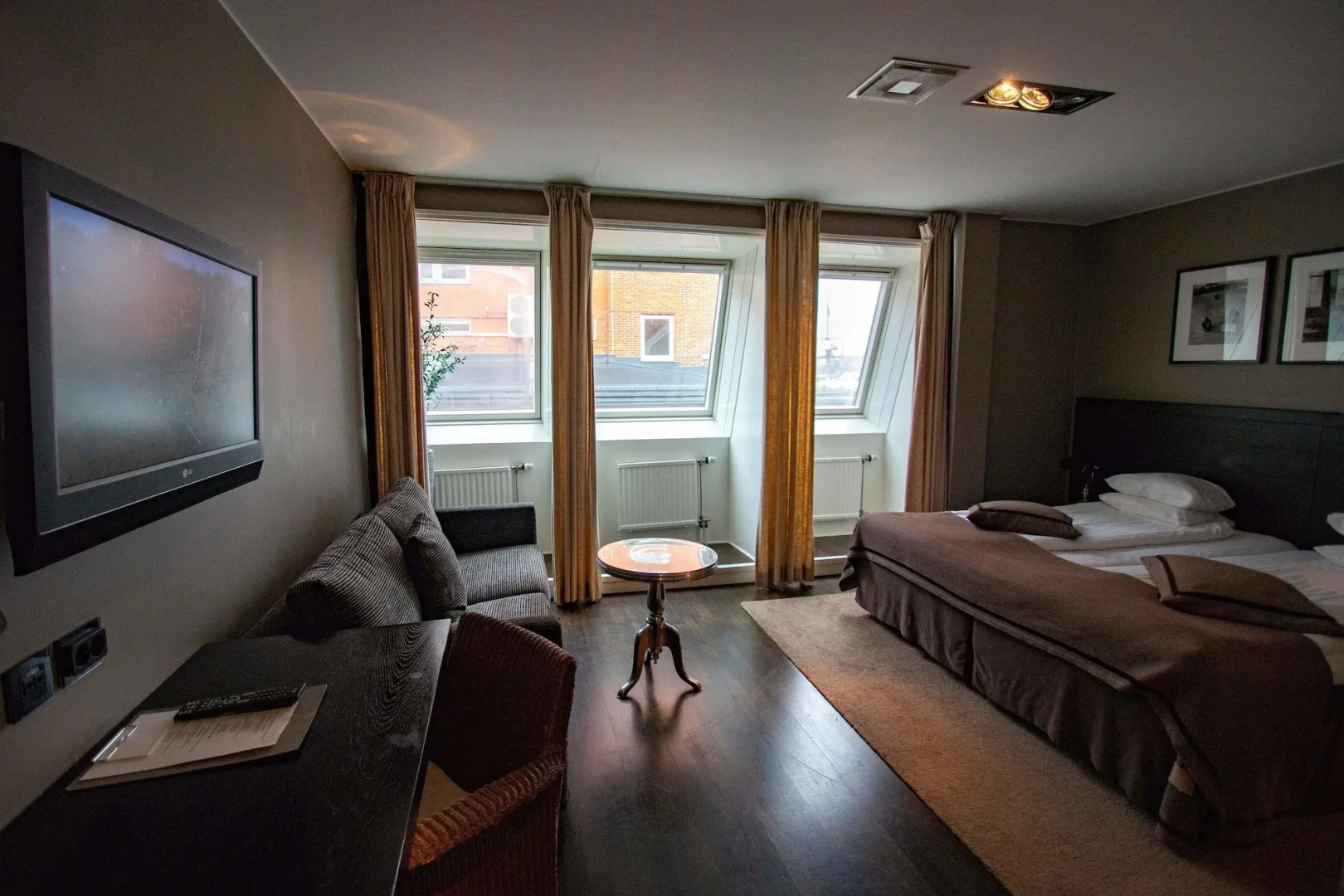 Photo - Dialog Hotel Villan