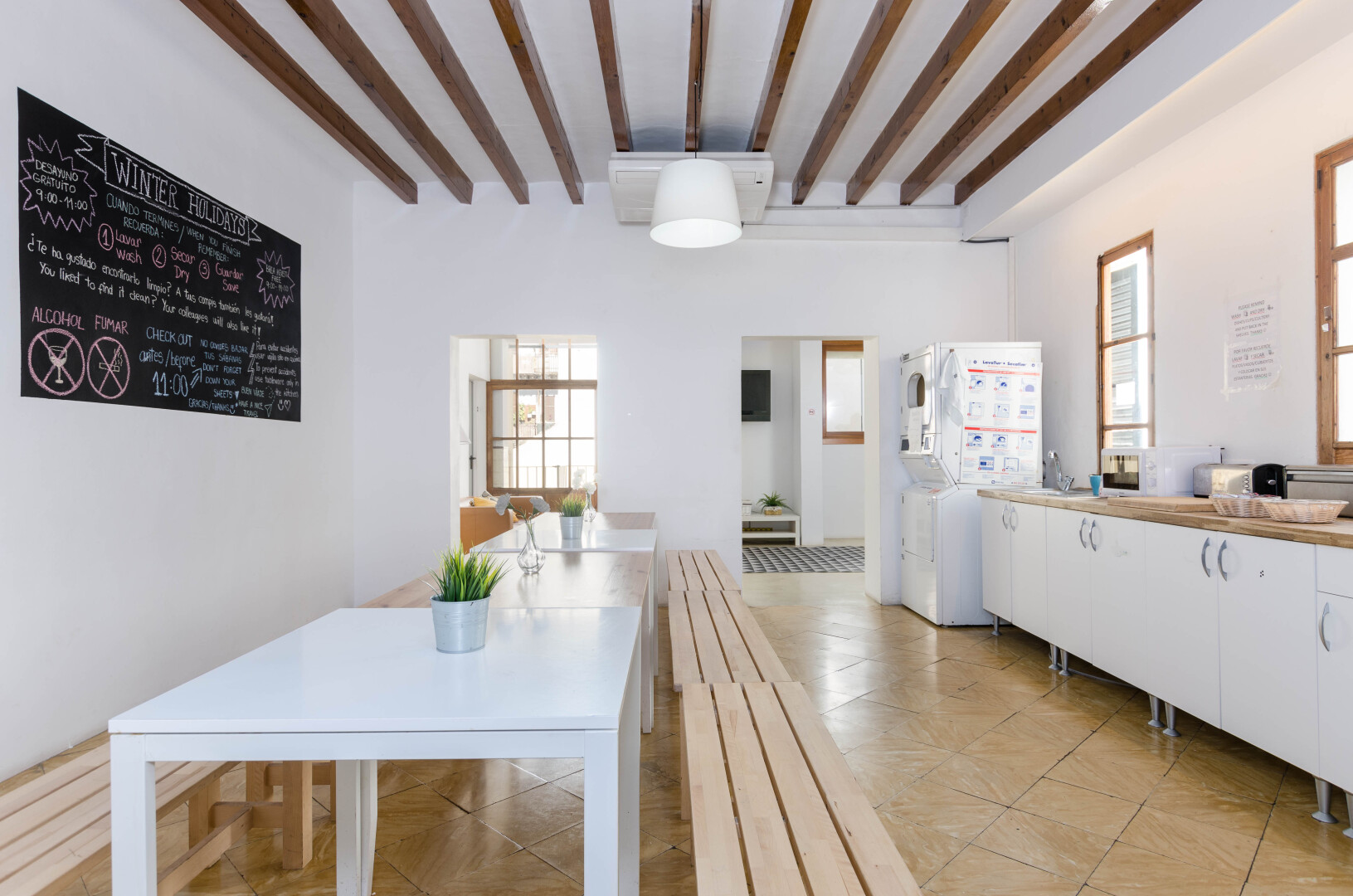 Photo - Urban Hostel Palma - Albergue Juvenil - Youth Hostel