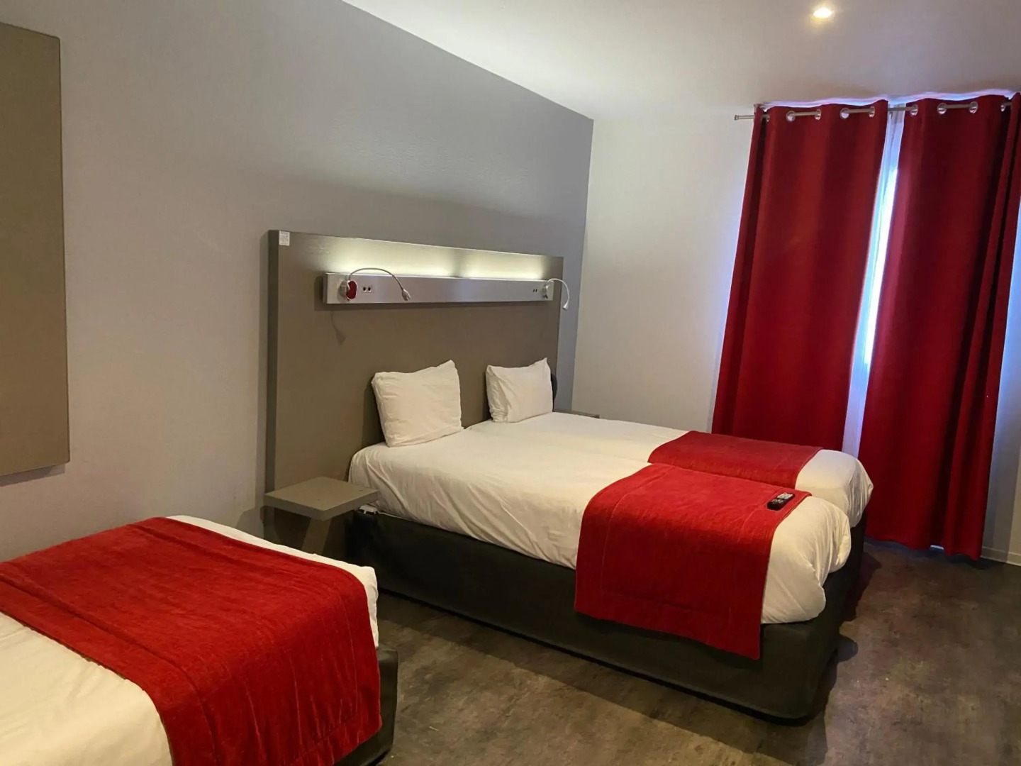 Foto - The Originals City, Hôtel Les Dômes, Perpignan Sud Saleilles