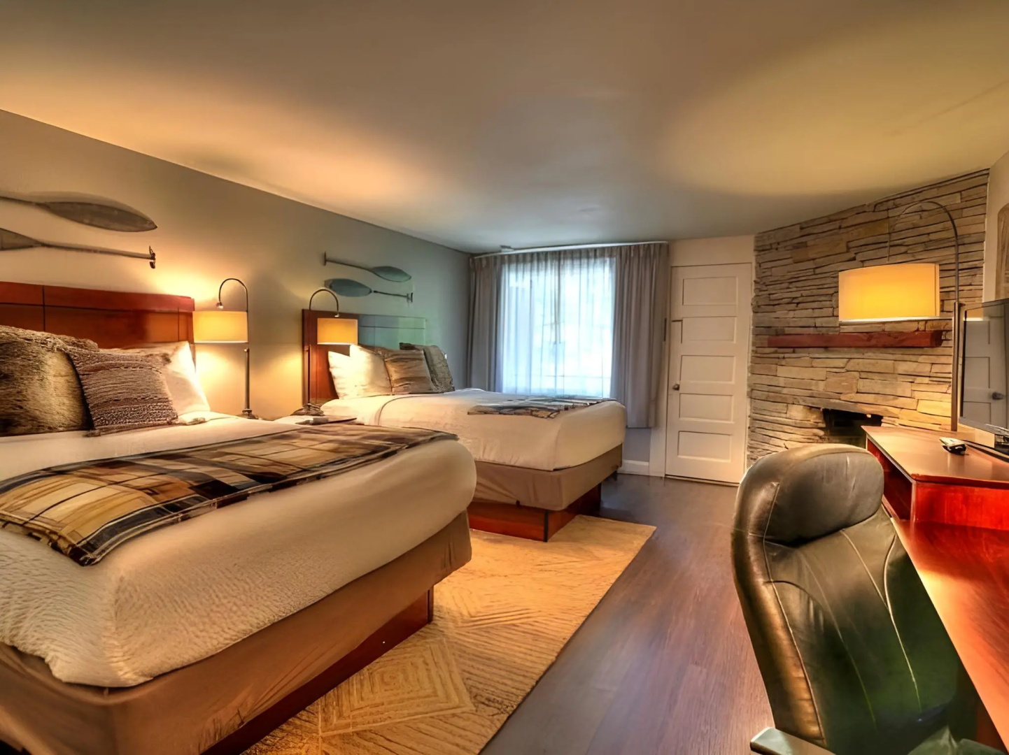 Photo - River Edge Inn