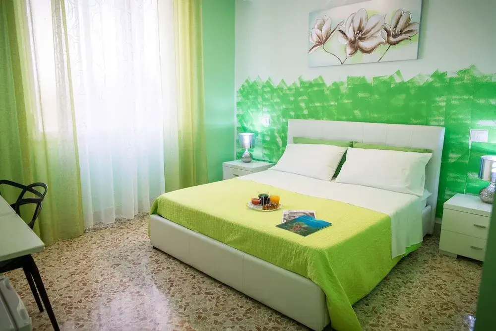 Photo - Colors B&B