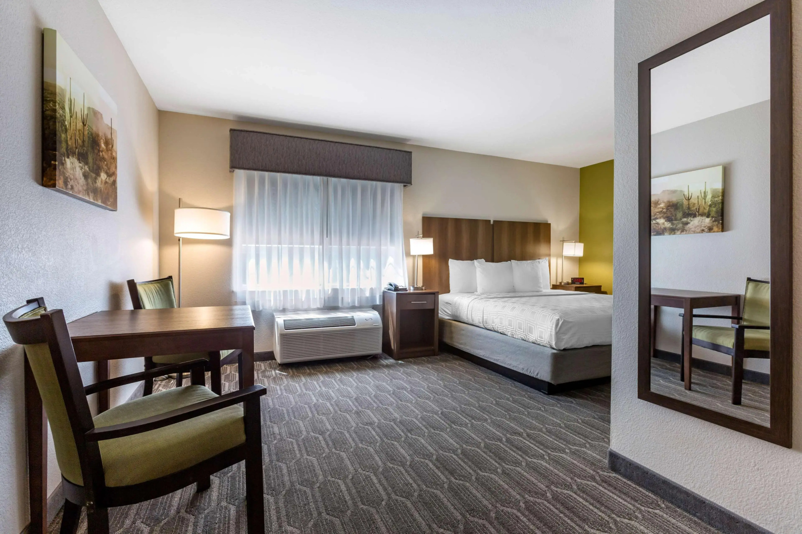 Photo - Best Western North Phoenix Hotel