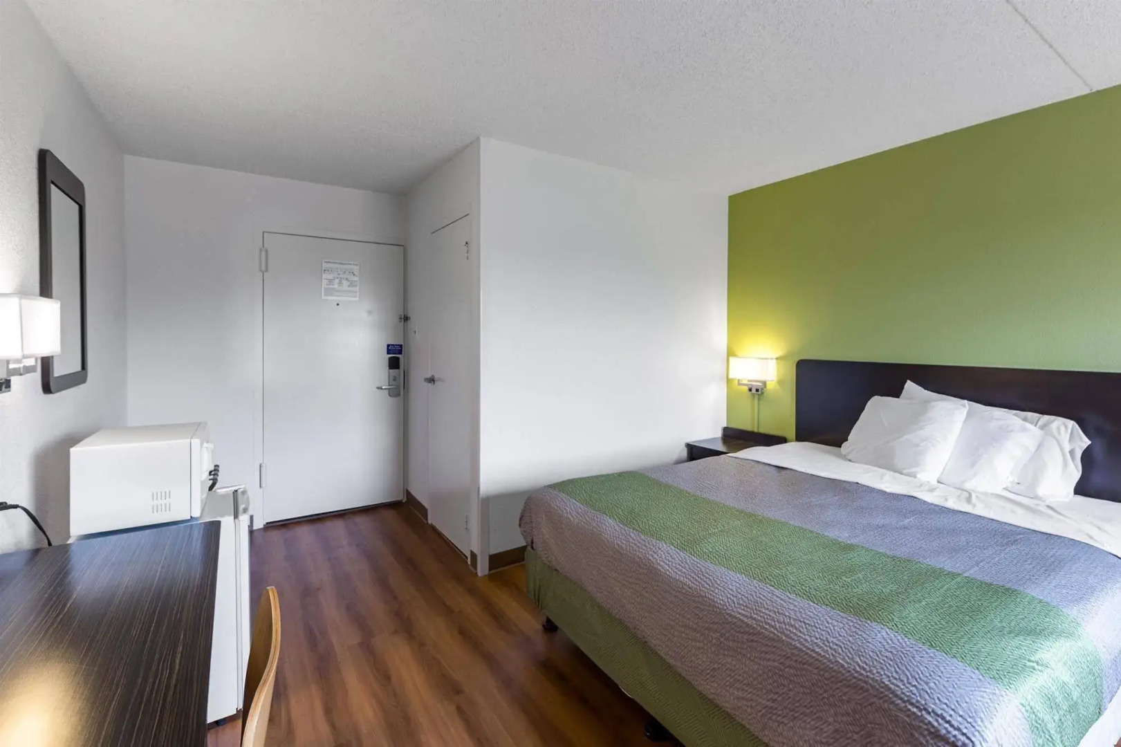 Foto - Motel 6-Warminster, PA