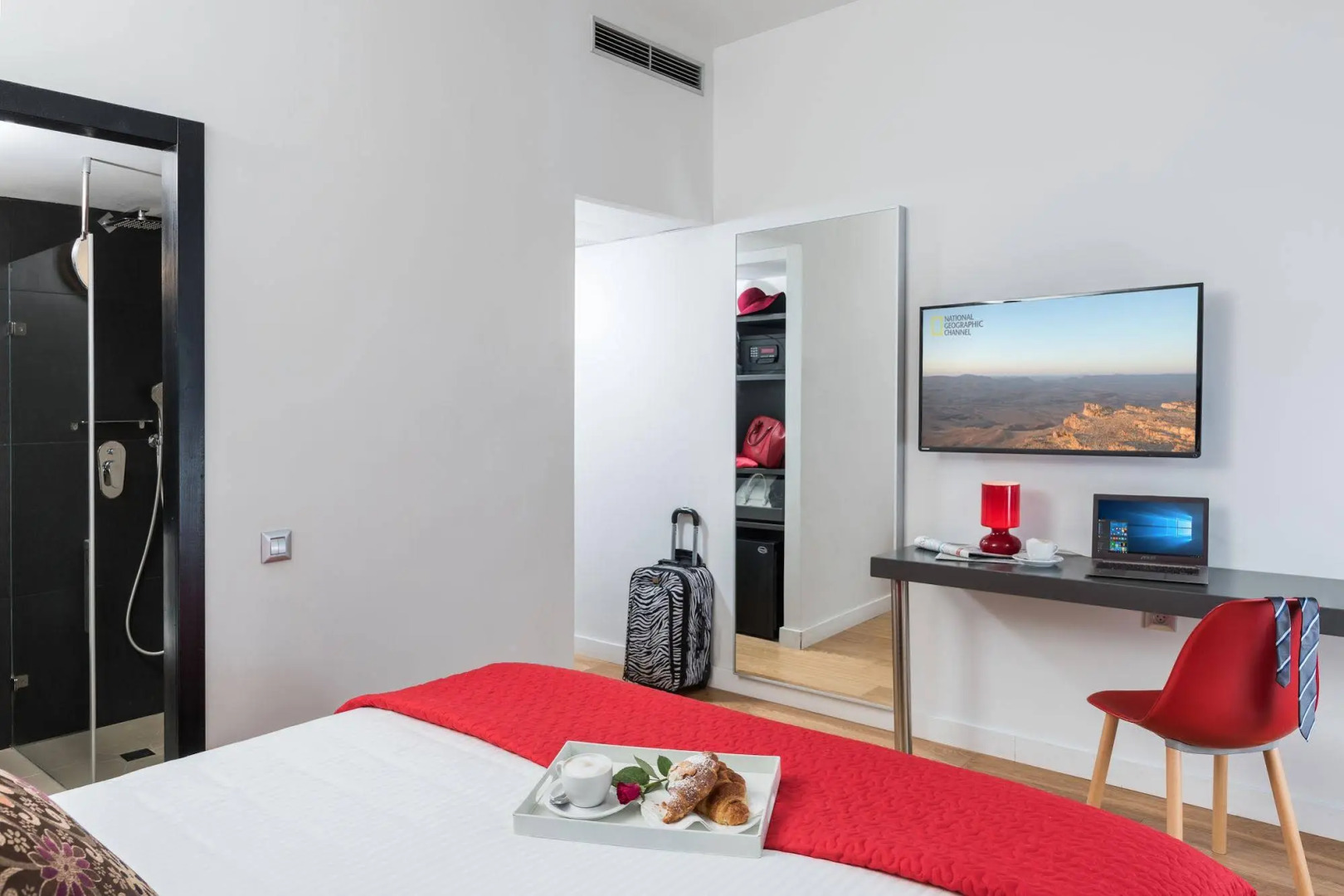 Photo - Seaside Hotel by Zvieli Hotels