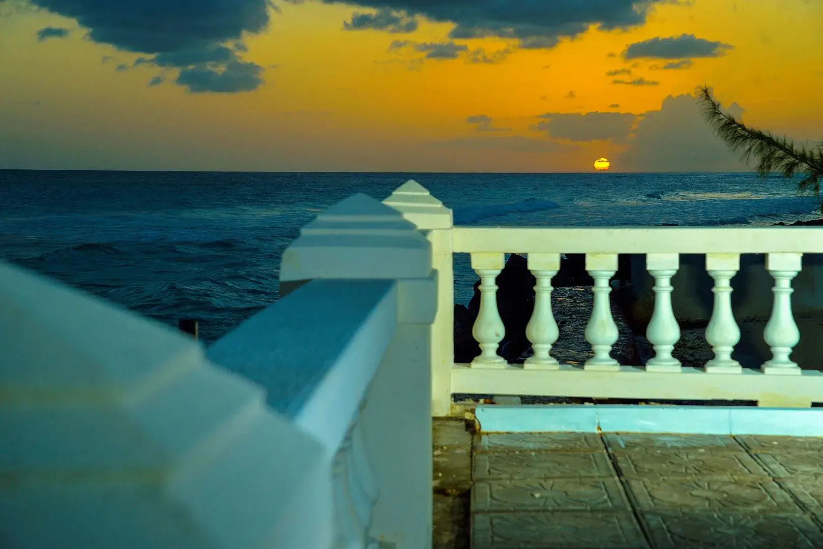 Photo - Dover Beach Hotel