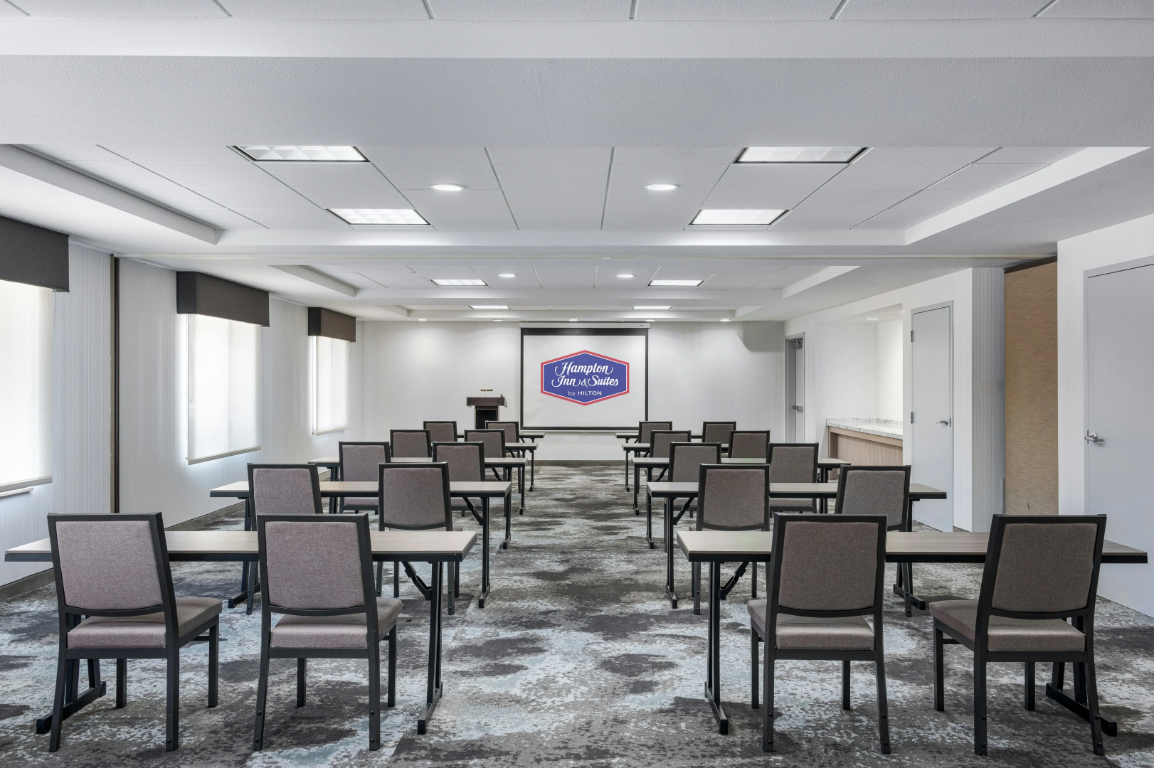Photo - Hampton Inn & Suites Oakland Airport-Alameda