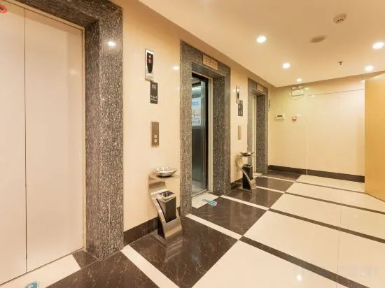 City Comfort Inn Hotel (Liuzhou Five Star Pedestrian Street Zhonghuan Building)