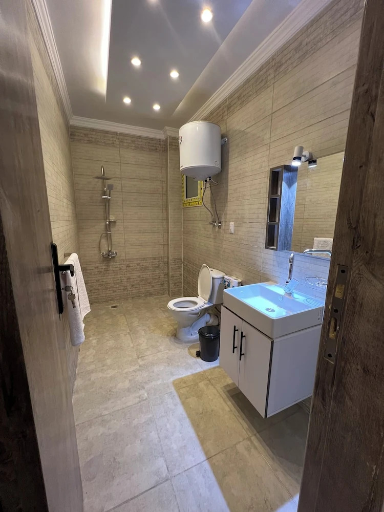 Photo - premier pyramids inn