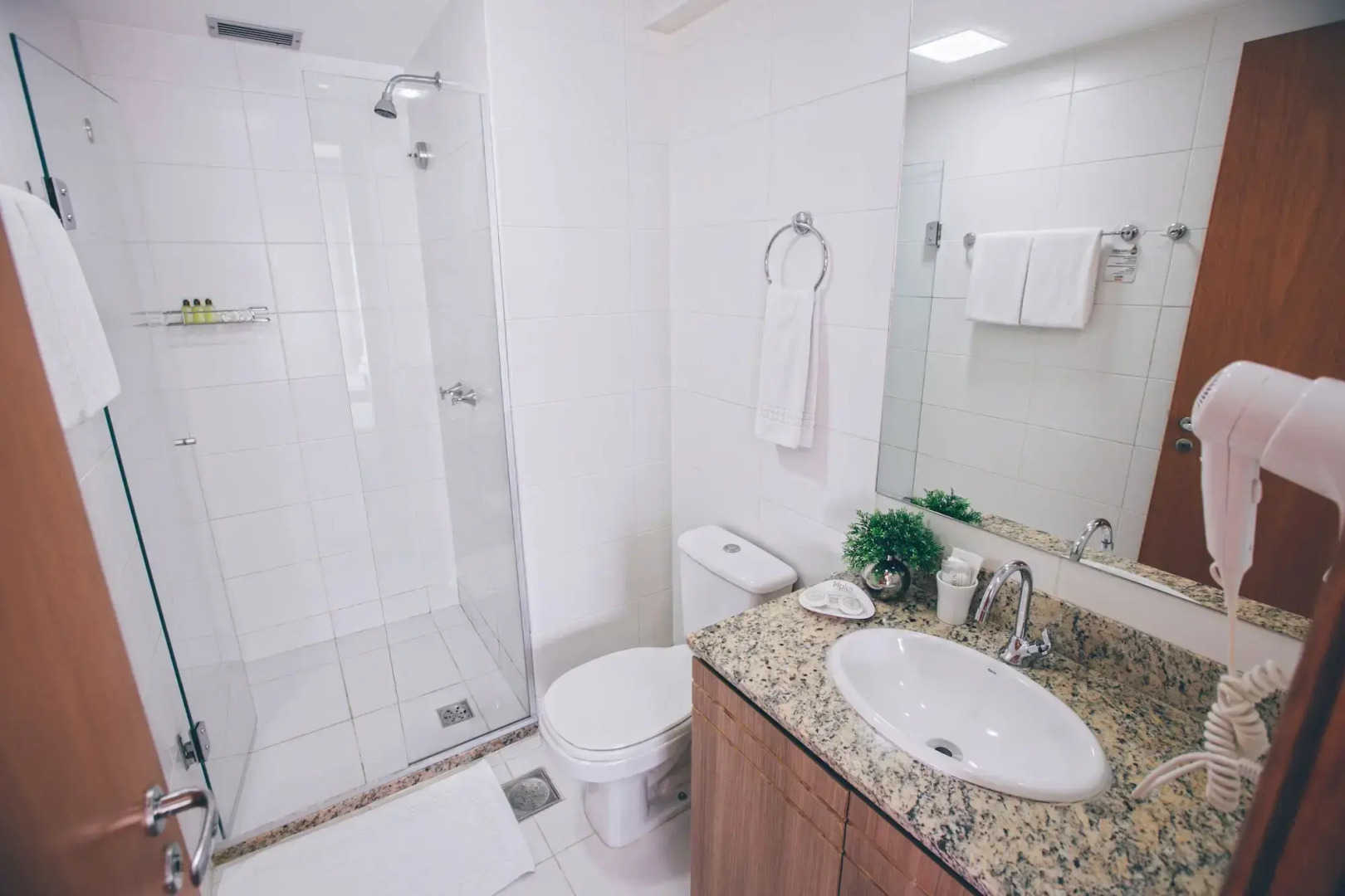 Foto - Saint Moritz Hplus Express