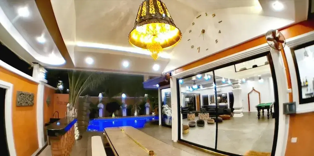 Foto - TUCHELAND Luxury Pool Villa Pattaya Walking Street