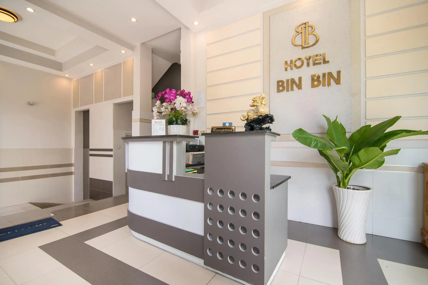 Photo - Bin Bin Hotel 1 - Near RMIT University