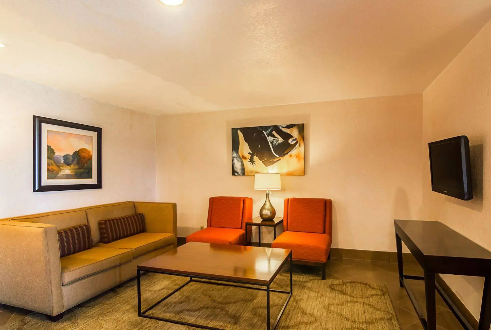 Photo - Quality Inn & Suites Garland - East Dallas