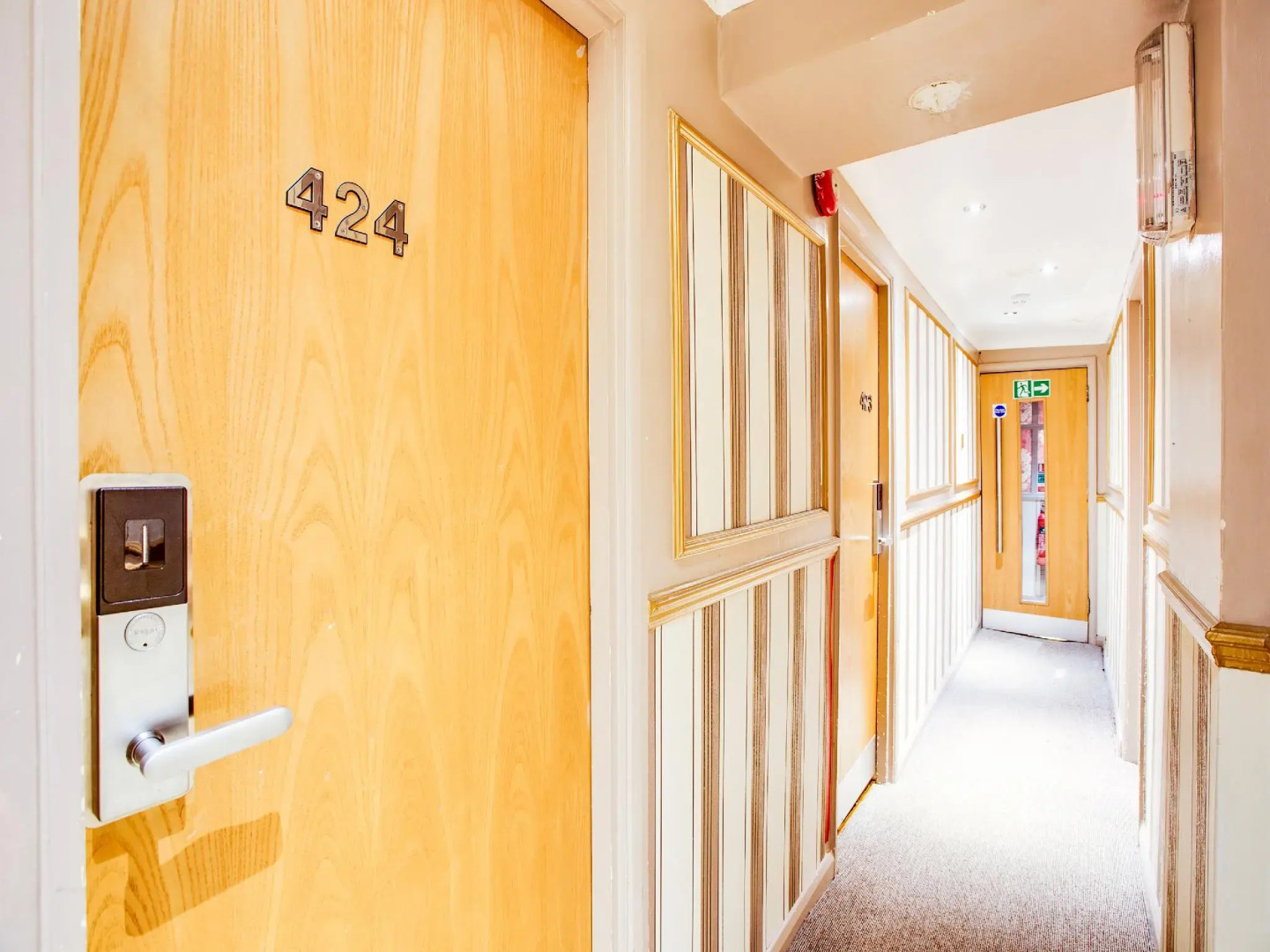 Photo - Somerset Hotel Baker Street London